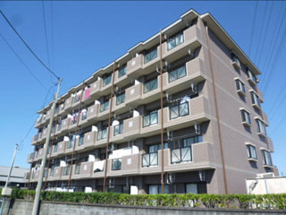 沼津市大岡 　エストワン