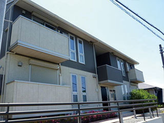沼津市岡宮　ｃｌｅ　ｄｕ　ｂｏｎｈｅｕｒ　２番館